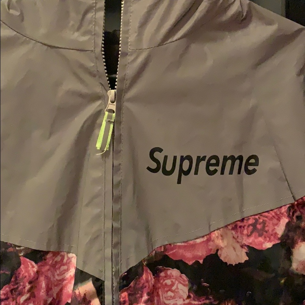 Supreme Jacket! 100% Authentic! - Picture 2 of 4
